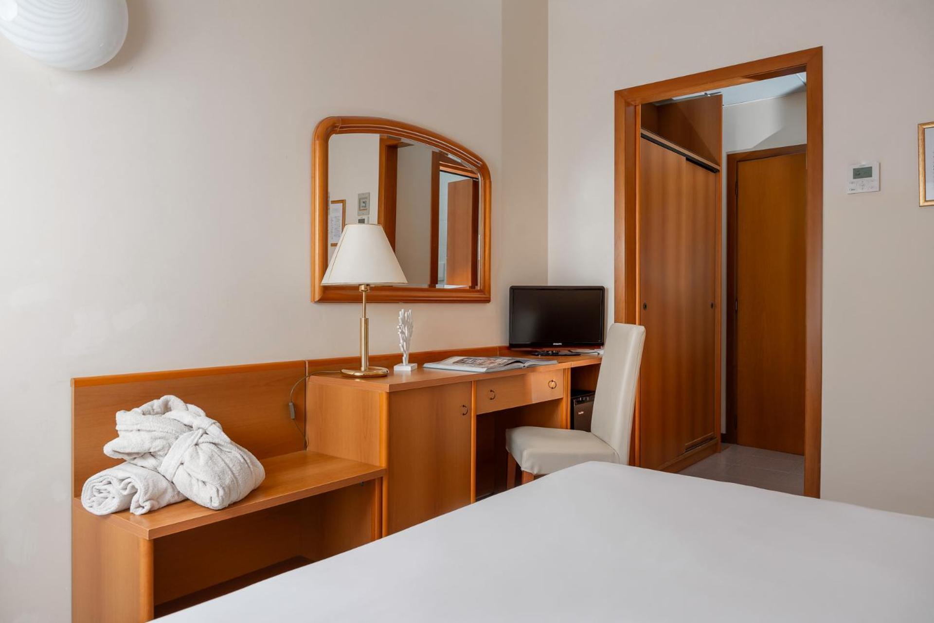 Corallo Wellness Hotel دْيانو مارينا المظهر الخارجي الصورة