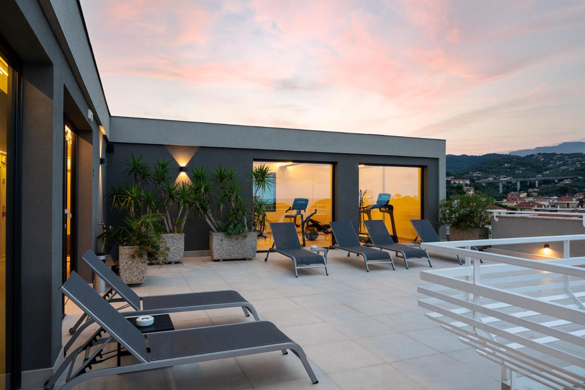 Corallo Wellness Hotel دْيانو مارينا المظهر الخارجي الصورة